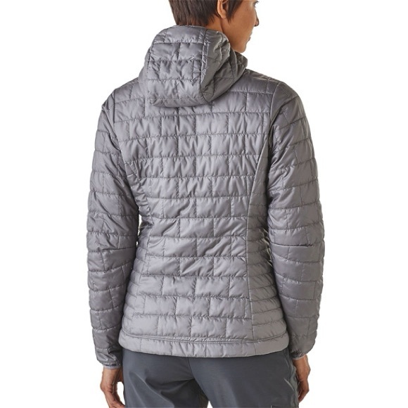 NWT Patagonia Women's Nano Puff Hoody Jacket - Picture 4 of 7